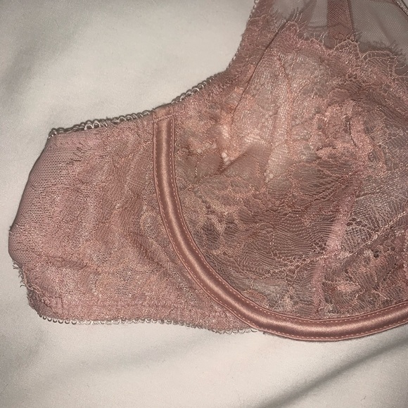 SOMA “Breathtaking Unlined Plunge” Bralette !! - Picture 2 of 8